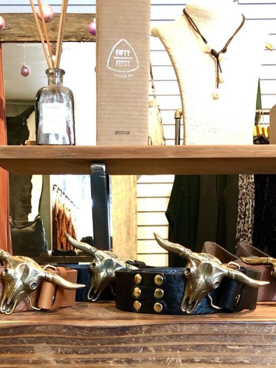 Kim White Steer Buckle Belt in black main image 8